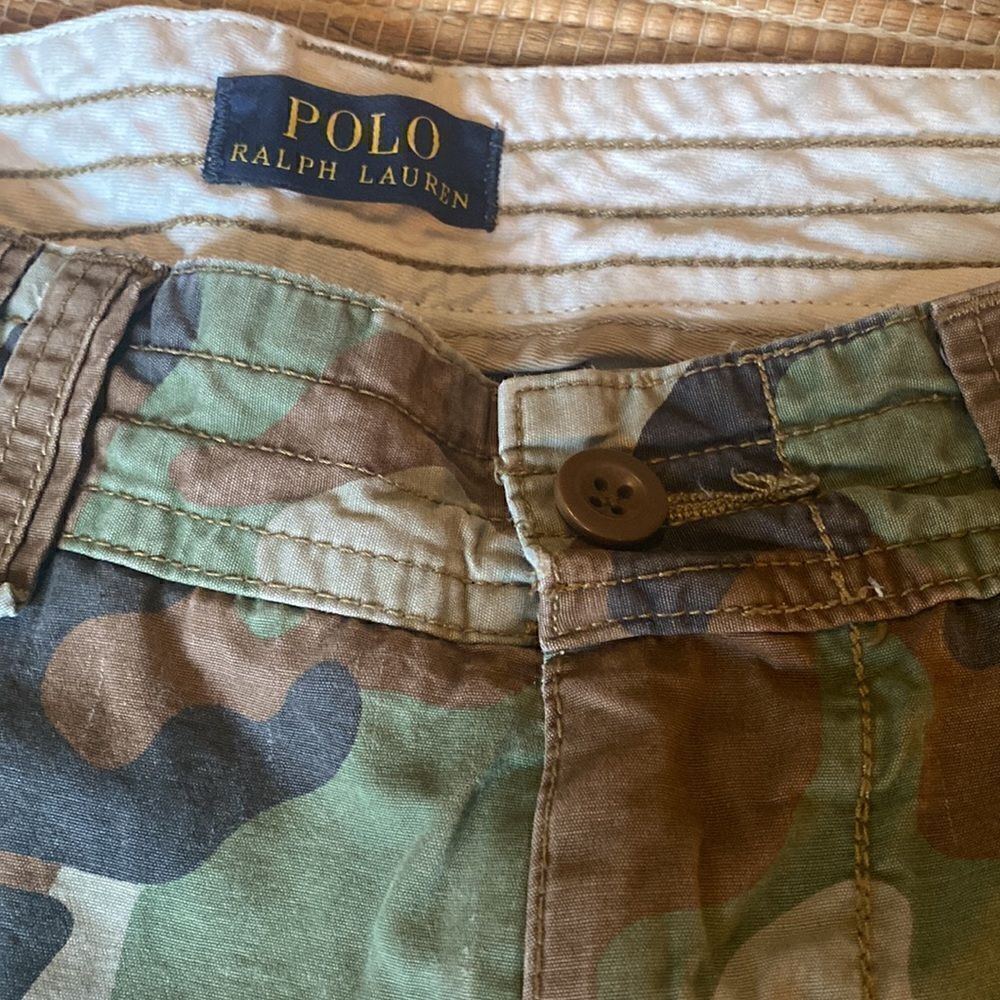 EUC RL Polo cargo shorts in camouflage size 29 - Picture 2 of 5